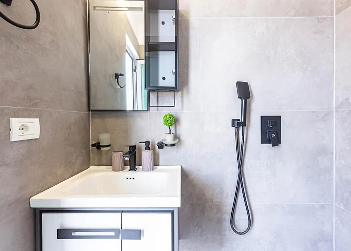 House Of Stones 4, Cozy W Parking Appartement Himarë